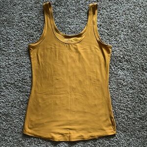 No Boundaries Gold Fitted Tank Top L